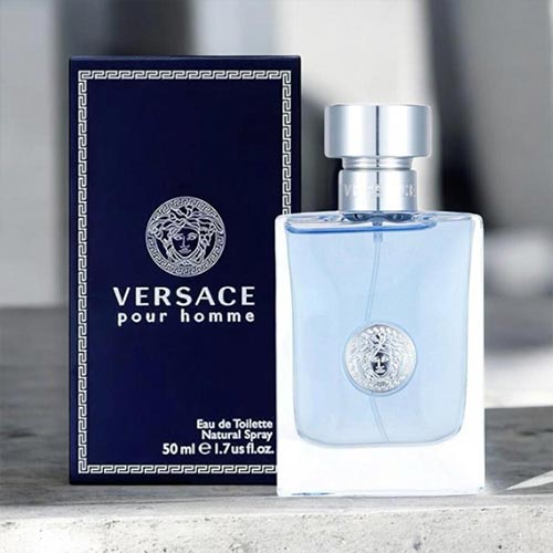 Mejores perfumes para chicos - VERSACE POUR HOMME